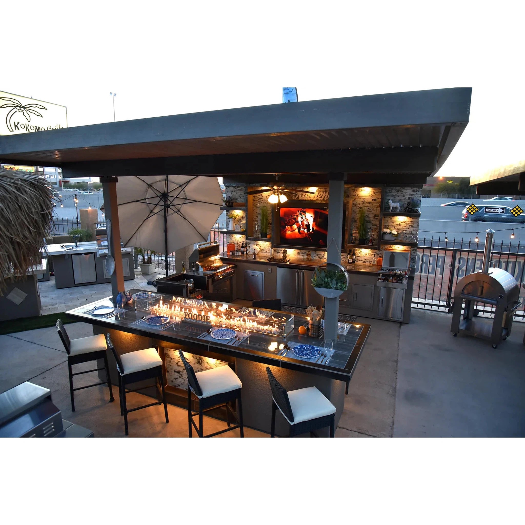 KoKoMo Outdoor Kitchen Montego BBQ Island