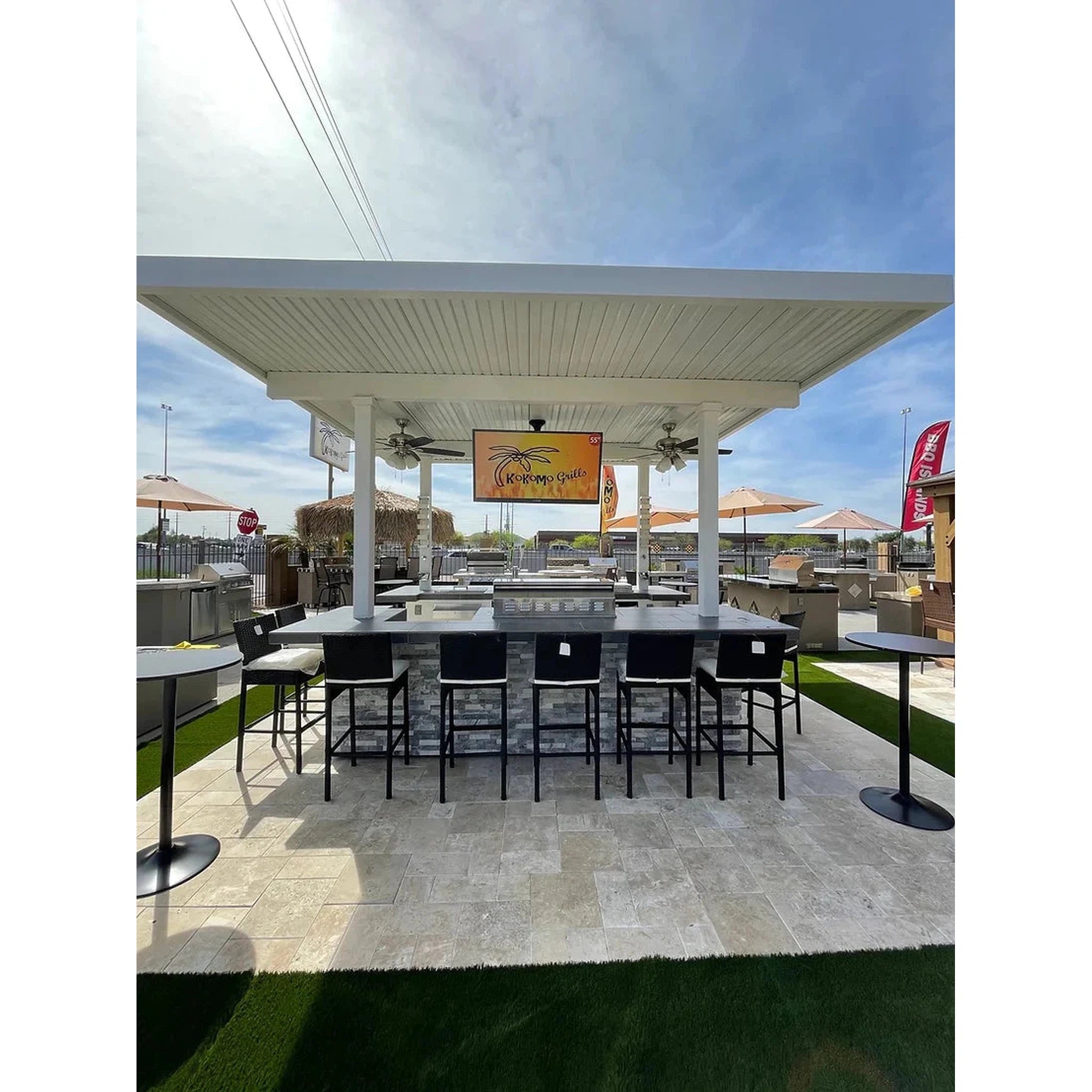 KoKoMo Grills Big Island Outdoor Sports Bar