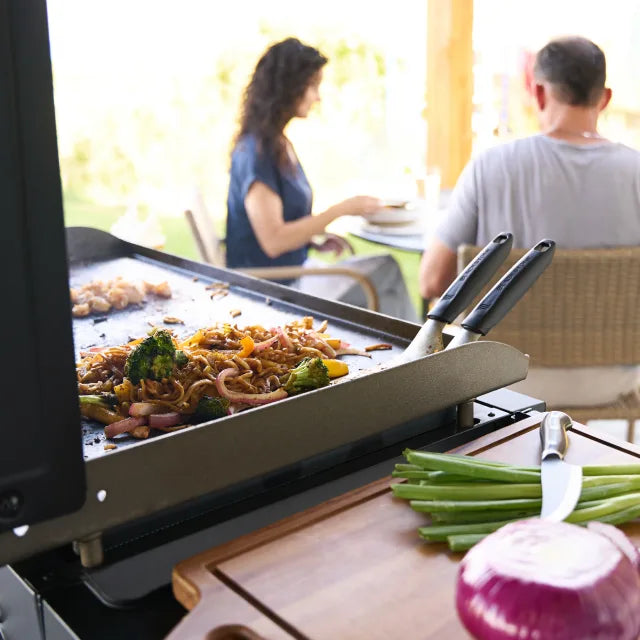 Blackstone 36 Inch Original Griddle Air Fryer Combo with Hood, 4 Burners & Omnivore Griddle Plate