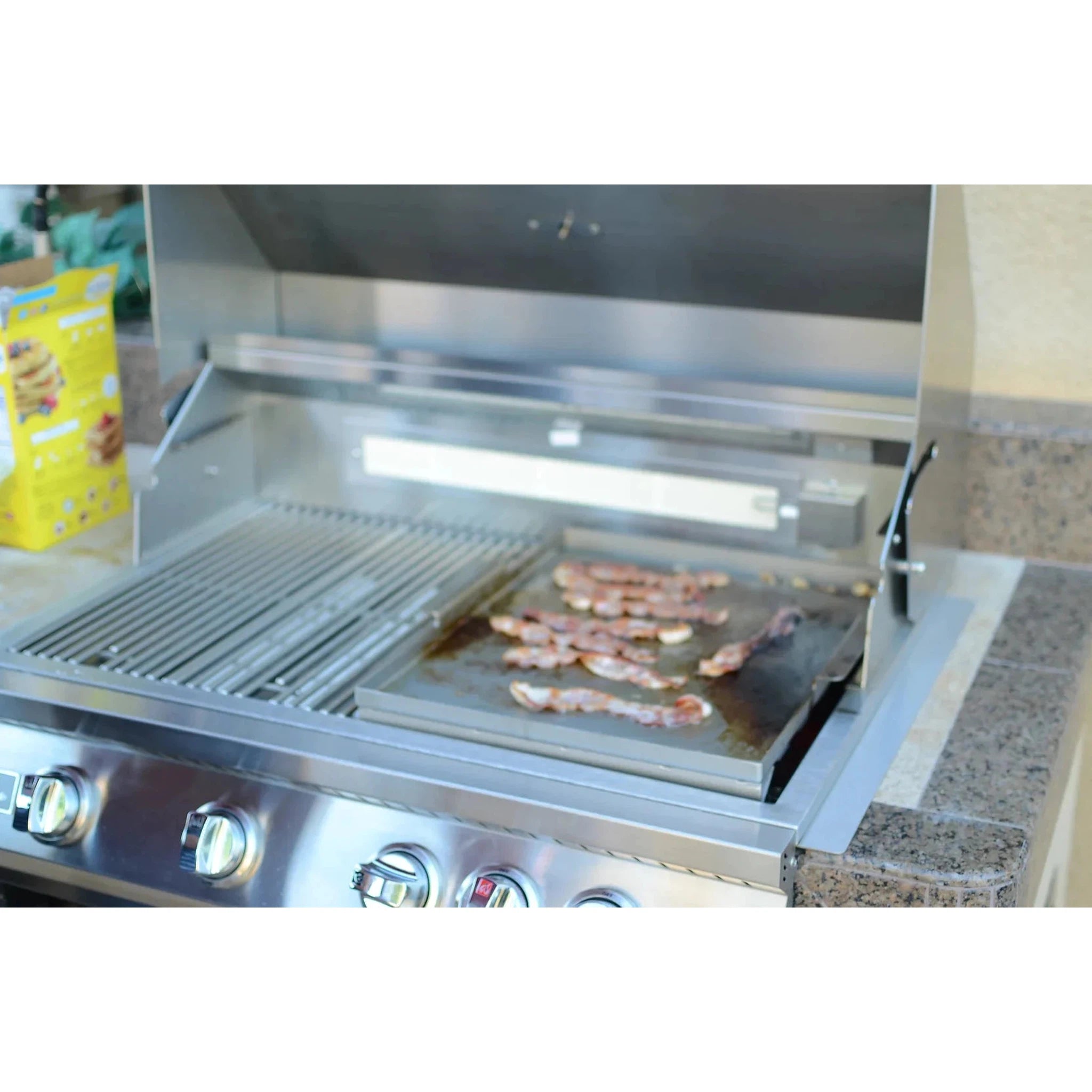 KoKoMo Grills 32" 4 Burner Built In Gas Grill